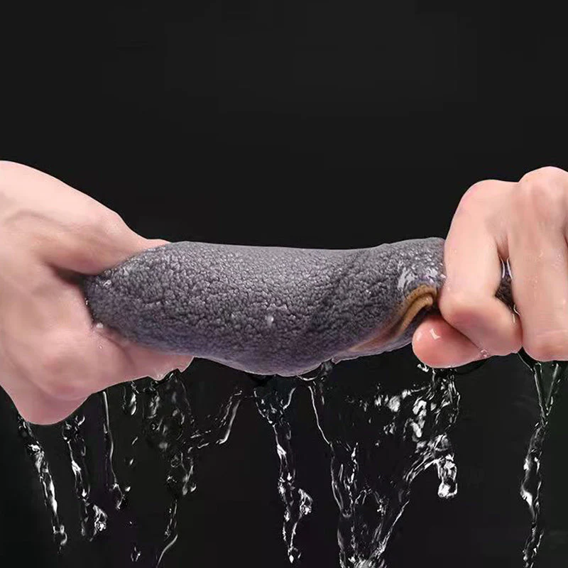 Easy-absorbent Car Wash Towel - Image 4
