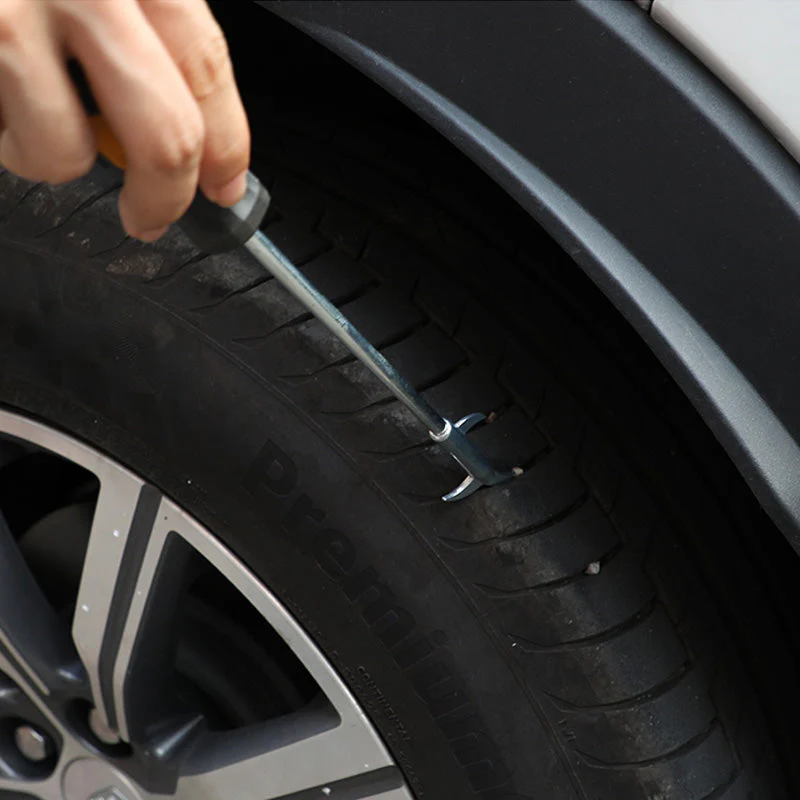 Tyre Cleaning Hook - Image 2